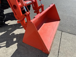 2021 Tracteur utilitaire Kubota M7060 | 74 HP diesel | Navette hydraulique | Équipement agricole et agricole à usage intensif - Product Image 4