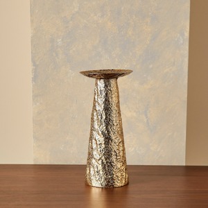 Bougeoir en métal artistique pour la décoration de la maison Accent décoratif élégant pour le style de table et de salon - Product Image 2