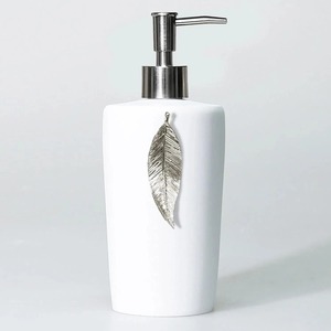 Dispensador de loción negra con diseño de hojas, organizador elegante y elegante, Ideal para tocador de baño, decoración del hogar y fines de regalo - Product Image 5