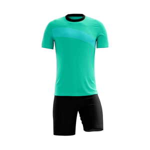 Ensemble de maillot de football pour hommes sur mesure de haute qualité, col court, manches courtes, short de football en polyester, nom OEM disponible, adultes - Product Image 2