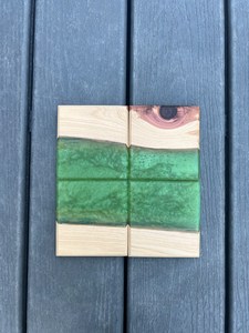 Posavasos de resina y madera de acacia redondos de aspecto creativo posavasos de té posavasos de aislamiento de resina posavasos personalizados para el hogar y la cocina - Product Image 2