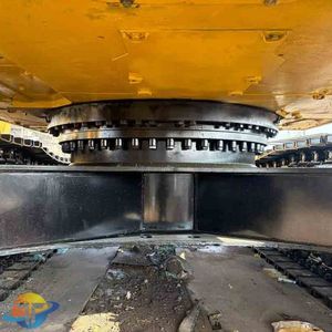 Miniexcavadora Caterpillar CAT345 Usada de Alta Calidad en Venta, 20 Toneladas de Peso Operativo, Motor de Segunda Mano Confiable con Poco Tiempo de Uso - Product Image 5