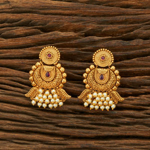 Pendiente delicado de cobre y latón antiguo de diseñador de lujo de alta calidad con chapado en oro mate - Product Image 5