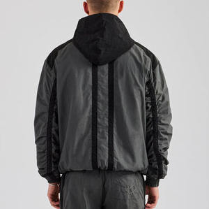 Traje cortavientos ligero personalizable transpirable a prueba de viento con cuello con capucha de talla grande para chándales de Invierno bajo MOQ - Product Image 6