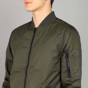 Veste pour homme en 100% polyester, fabrication OEM sur mesure, veste bomber de haute qualité à col montant, logo frontal, fermeture éclair - Product Image 4