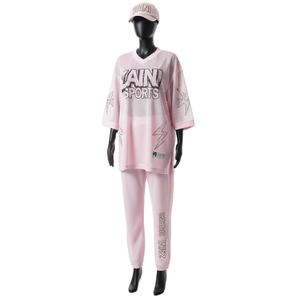 Conjunto de 2 piezas para mujer, tejido de malla ligero premium, 170 GSM, color rosa pastel, paneles con ribetes en el cuello y puños, logotipo personalizado con termoadhesivo. Conjuntos para mujer. - Product Image 4