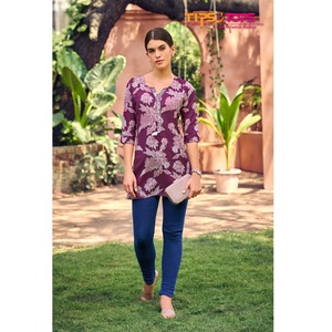Top corto con estampado de lámina de algodón Premium de estilo occidental moderno para niñas, ropa india y paquistaní lista para usar a granel - Product Image 1