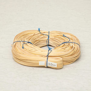 Noyau de rotin rond et plat du Vietnam, pelure de rotin, matériau naturel pour la fabrication de sangles et d'artisanat - Product Image 1