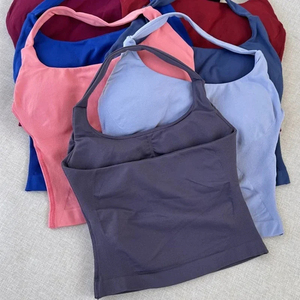 บราโยคะแบบเปิดหลังไร้ตะเข็บสำหรับผู้หญิงเสื้อครอปแบบคล้องคอเสื้อครอปเสริมฟองน้ำเสื้อออกกำลังกายในยิมเสื้อออกกำลังกายแห้งเร็ว - Product Image 4