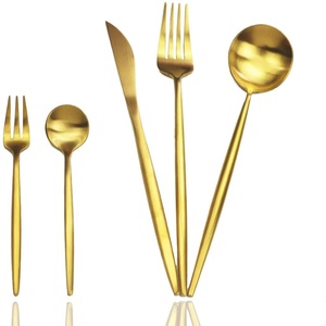 Juego de 4 cubiertos de diseño elegante para uso de servicio de catering Acabado niquelado con mangos de madera Alta venta - Product Image 6