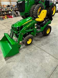 Tracteur John Deeree 120R Machines et équipements agricoles - Product Image 4