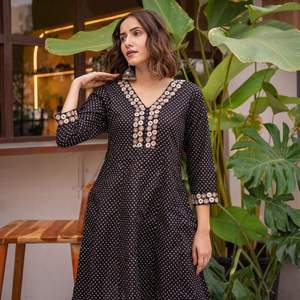 Top Corto de Moda para Mujer, de Algodón, Versátil, Holgado, Suave, Transpirable, para Uso Diario, Estilo Moderno, Cómodo y Casual, Prenda de Tendencia - Product Image 4
