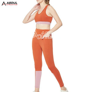 Ensemble de yoga pour entraînement quotidien et utilisation en salle de sport, avec tissu doux et matériau durable pour un confort et des performances durables - Product Image 4