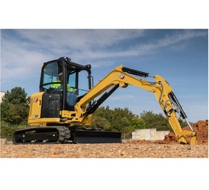 Mini-chargeuse hydraulique CAT 302.7 CR d'occasion de qualité supérieure avec option de longue portée, lame flottante et système de translation à double vitesse - Product Image 4