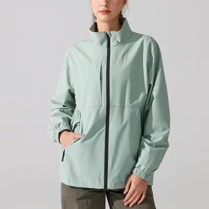 Chaqueta de lluvia impermeable ligera para mujer, abrigo cortavientos con cuello levantado y cremallera completa para senderismo, Camping, camisetas activas para correr - Product Image 5