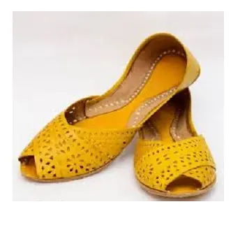 Chaussures de mariage plates Khussa jaunes pour femmes Chaussures Jutti Pantoufles Casual khussa Vente en gros OEM