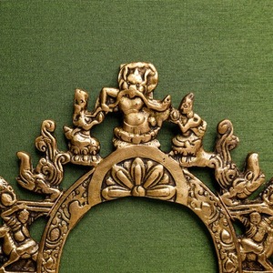 Premium Brown Royal Design <b>Metal</b> Photo <b>Frame</b> Vintage Style Decorative Piece for Home Office Wall Display or Special Gifts - Product Image 4