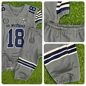 Conjunto de Jersey de fútbol americano personalizado para hombre 2024, Equipo Juvenil transpirable con diseño impreso de alto rendimiento, atuendo de equipo juvenil - Product Image 4