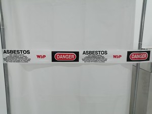 Cinta de Barrera de Seguridad Reforzada de Grado Industrial - PELIGRO DE ASBESTO, SEÑALES DE SEGURIDAD, CINTA DE BARRERA BLANCA PARA PELIGRO DE ASBESTO - Product Image 1