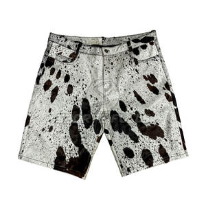 Pantalones cortos de piel con pelo de dos tonos para hombre Diseño único hecho a mano Pantalones cortos de cuero con pelo para hombre - Product Image 1