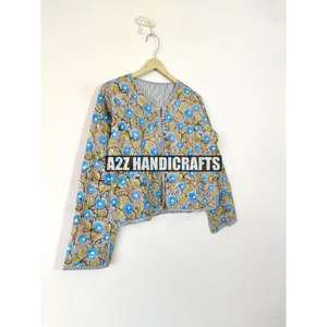 Veste matelassée en coton faite à la main pour femmes Style Boho Patchwork Design avec fermeture à bouton Technique imprimée pour les cadeaux de vacances - Product Image 4