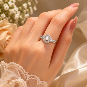 Bague Halo en Perles Plaqué Or 18K, Sertie de Pierres Précieuses, Style Moderne et Romantique - Product Image 2