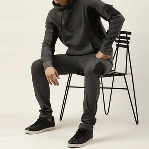 ชุดวอร์มผู้ชายคุณภาพเยี่ยมราคาประหยัด ดีไซน์ใหม่ล่าสุด พิมพ์โลโก้แบรนด์ ผลิตในปากีสถาน - Product Image 3