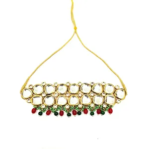 Ensemble de collier choker en perles Kundan vertes avec des perles rouges et vertes pour les mariages - Product Image 2
