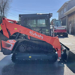 Kubota SVL 75-2 d'occasion Chargeur sur chenilles compact 74 HP Moteur diesel 1,263 heures de climatisation Suspension de siège Joystick Pilot Controls 2 vitesses - Product Image 1