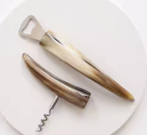 Abrebotellas con mango de cuerno de diseño genuino hecho a mano Abrebotellas de cuerno de búfalo para unidad de fabricación al por mayor - Product Image 2