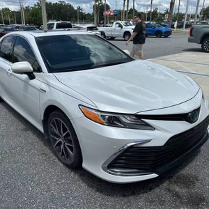 Voiture d'occasion de qualité abordable, Toyota Camry Hybride XL-E 2021, conduite à gauche - Product Image 1