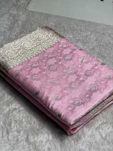 Sari en soie Mashru Katan Banarasi traditionnel très demandé, magnifiquement tissé, couleurs pestal, parfait pour votre prochaine entrée en scène lors d'une fête - Product Image 2