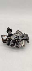 กล่องไม้ใส่เซ็กซ์แอนท์สำหรับการเดินเรือทางทะเล ทำจากทองเหลืองโบราณ งานแฮนด์เมด ทนทาน ทันสมัย อเนกประสงค์ พร้อมลูกสูบแข็งแรง - Product Image 4