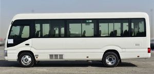 Tout Nouveau Toyota Coaster 2025 Toit Haut Propulsion Arrière 145 CV 2.7L 4 Cylindres Essence Euro4 Transmission Manuelle Conduite à Gauche - Product Image 5