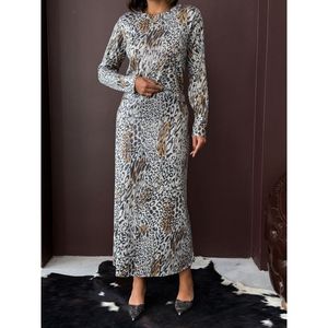 Jupe tendance TOPSHOW à imprimé léopard léger pour femme - Élégance polyvalente jour comme nuit, Vêtements de mode en gros - Product Image 3