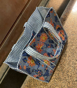 <span class=keywords><strong>Handmade</strong></span> ở Ấn Độ Hoa Bông Bông Tote Túi Thân Thiện Với Môi Lớn Mua Sắm Tote Mùa Hè Có Thể Đảo Ngược Mở Đóng Cửa - Product Image 4