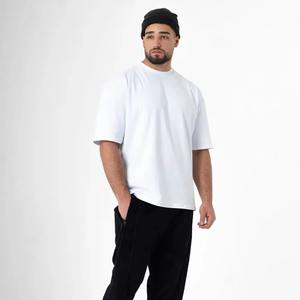 T-shirts pour hommes de haute qualité Polyester fabriqué en coton T-shirts de sport à manches courtes avec sublimation personnalisée T-shirt de sport - Product Image 2