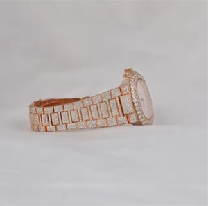 Montre-bracelet fantaisie en diamants de moissanite unisexe, taille personnalisée, clarté VVS, acier inoxydable, cadran en cristal de saphir, mouvement à quartz - Product Image 4
