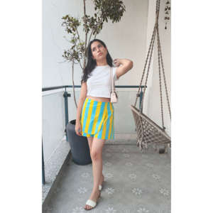Falda pantalón Sunny Sky Stripe - Cintura elástica, mezcla de algodón transpirable, estampado bordado, longitud corta - Product Image 1