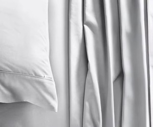 ผ้าปูที่นอนคิงไซส์ ผลิตในอินเดีย เนื้อผ้านุ่ม 100% ผ้าฝ้าย สำหรับใช้ในบ้าน โรงแรม และโรงพยาบาล มีจำหน่ายสำหรับส่งออก - Product Image 4