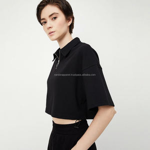 Nardon Apparel, camiseta sin mangas recortada personalizada para mujer, cintura alta, corte ajustado con interior elástico corto y decoración de botones para el verano - Product Image 3