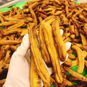 Plátano entero suave y seco, producido según los estándares de exportación, adecuado para mayoristas que buscan suministro y precios consistentes. - Product Image 2