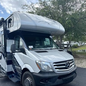 Vendeur Vérifié pour Mercedes Sprinter d'occasion 2018 F-o-r-e-s-t R-i-v-e-r F-o-r-e-s-t-e-r M-b-s 2401W Prêt pour le Voyage - Product Image 1