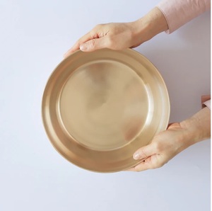 Cuenco de latón grande hecho a mano, calidad de lujo, con acabado dorado cepillado, usado para cocinar y mezclar - Product Image 2