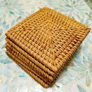 Juego de 6 Posavasos Clásicos Ecológicos de Madera de Forma Irregular de 4 Pulgadas y Portavasos Ampliamente Aplicables para Mesa de Centro - Product Image 2