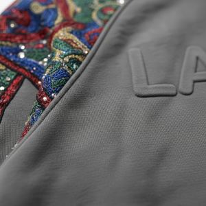 Sweat à capuche streetwear pour femme en molleton de coton polyester 500 g/m², broderie 3D, design doublé de strass, service OEM en gros - Product Image 4