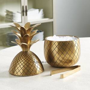 Meilleure vente Seau à glace design ananas plaqué or de qualité supérieure fabriqué en métal de haute qualité Baignoires Barware avec pince - Product Image 1