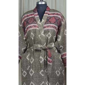 Cárdigan de Invierno para Mujer de Mezcla de Lana de Yak, Acogedor, con Estampado de Diamantes, Marrón, Estilo Loungewear, con Bolsillos, Kimono Original Marrón, Bata de Casa Tejida ODM - Product Image 2