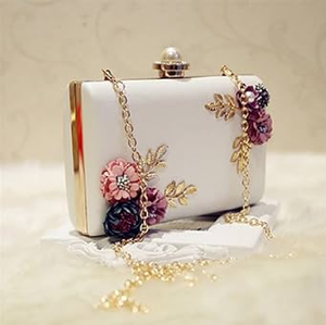 Bolsos de mano Vintage de latón en relieve hechos a mano con bordado de lona, bolsos de mano para mujer, Mini bolsos para mujer a precio de fábrica al por mayor - Product Image 5