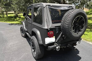Jeep Wrangler Rio Grande 4x4 WildTerrainEnduranceX d'occasion de 1995 à vendre - Product Image 2